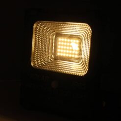 สปอร์ตไลท์ LED โซล่าเซลล์ 10w ยี่ห้อ Iwachi (แสงส้ม)