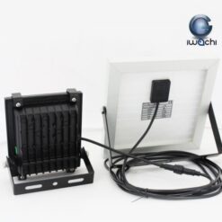 สปอร์ตไลท์ LED โซล่าเซลล์ 10w ยี่ห้อ Iwachi (แสงส้ม)
